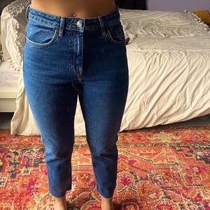 TOPSHOP straight leg blue jeans ❣️